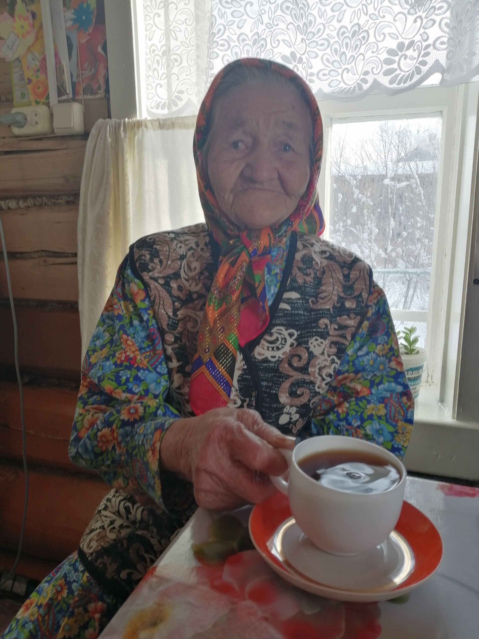 Ольга Исанаева, проживающая в Биме, и в 90 лет не сидит без дела