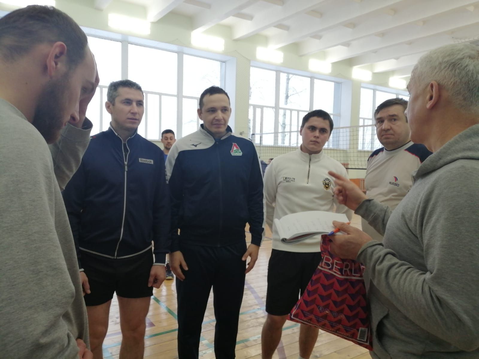 Бүген Әгерҗедә Расим Закиров истәлегенә волейбол һәм шашка ярышлары уза