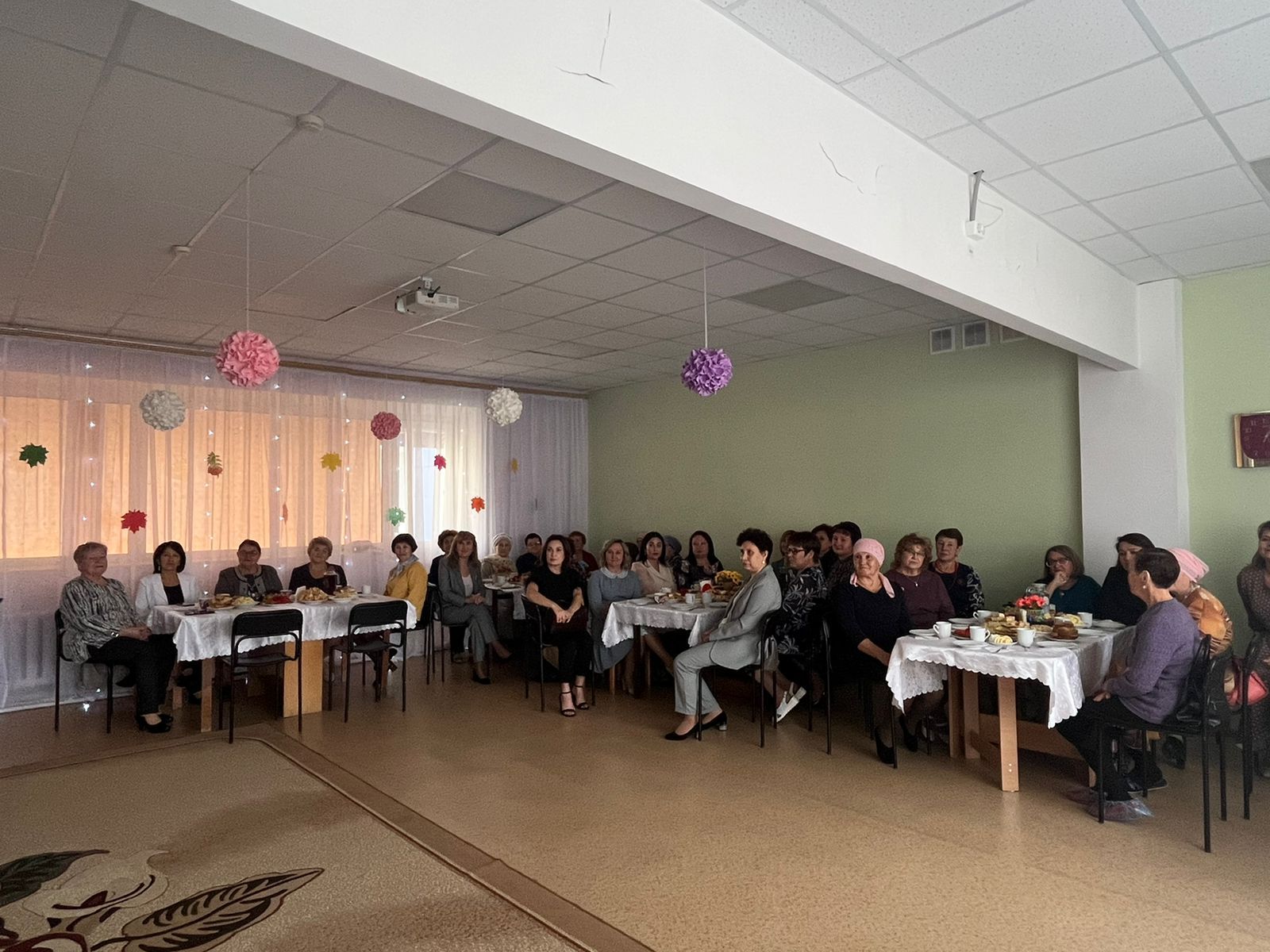 В Агрызе чествовали ветеранов педагогики, бывших заведующих детскими садами (ФОТО)