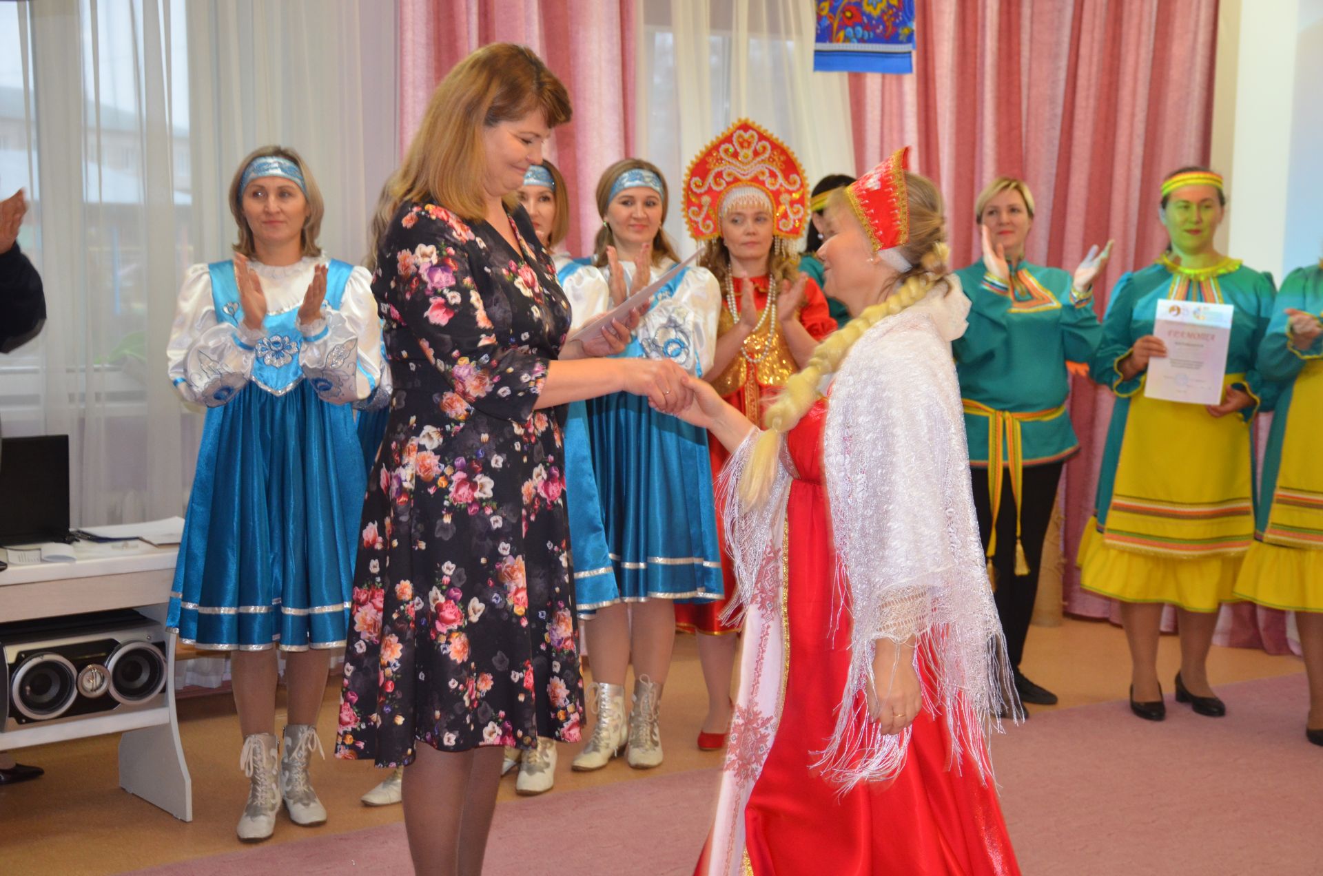 Между городскими детскими садами прошел конкурс «Дружная семья народов» (ФОТО)