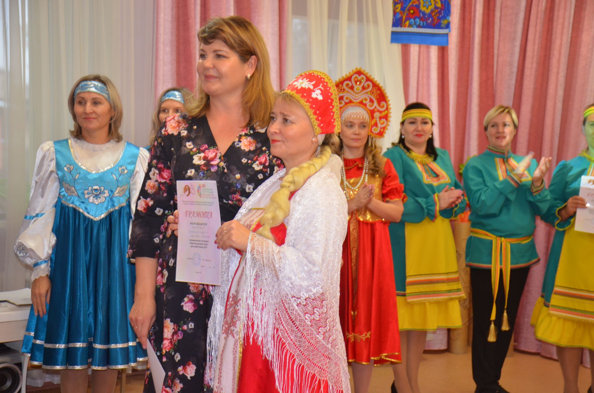 Между городскими детскими садами прошел конкурс «Дружная семья народов» (ФОТО)