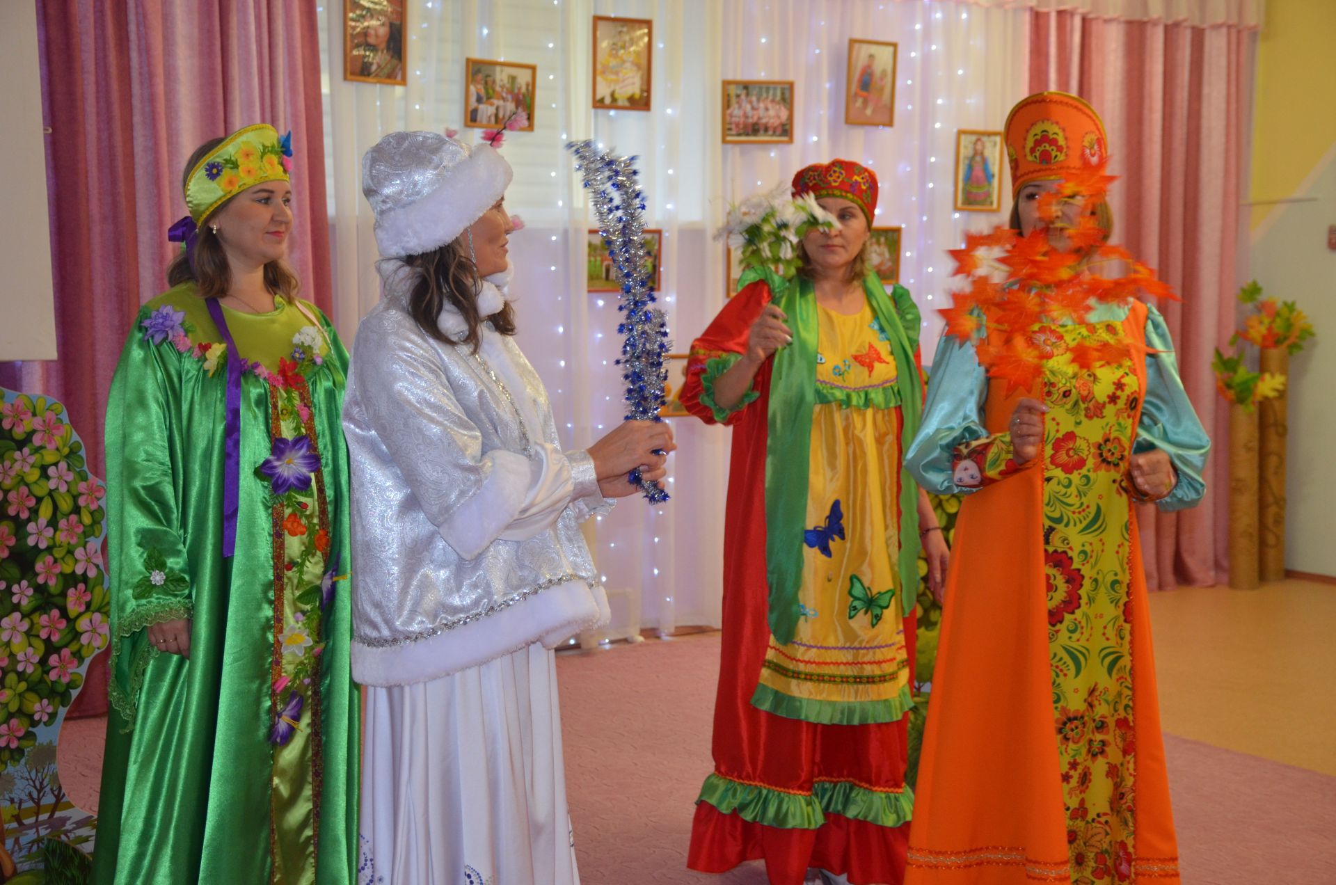 Между городскими детскими садами прошел конкурс «Дружная семья народов» (ФОТО)