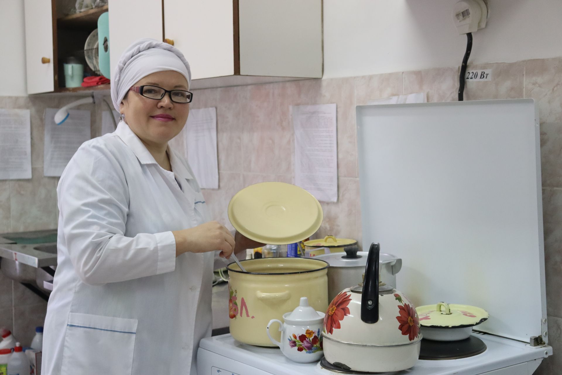 Алсинә Алиуллина: “Үз эшемне дә, миңа тапшырылган рольләрне дә бердәй тигез яратып башкарам”