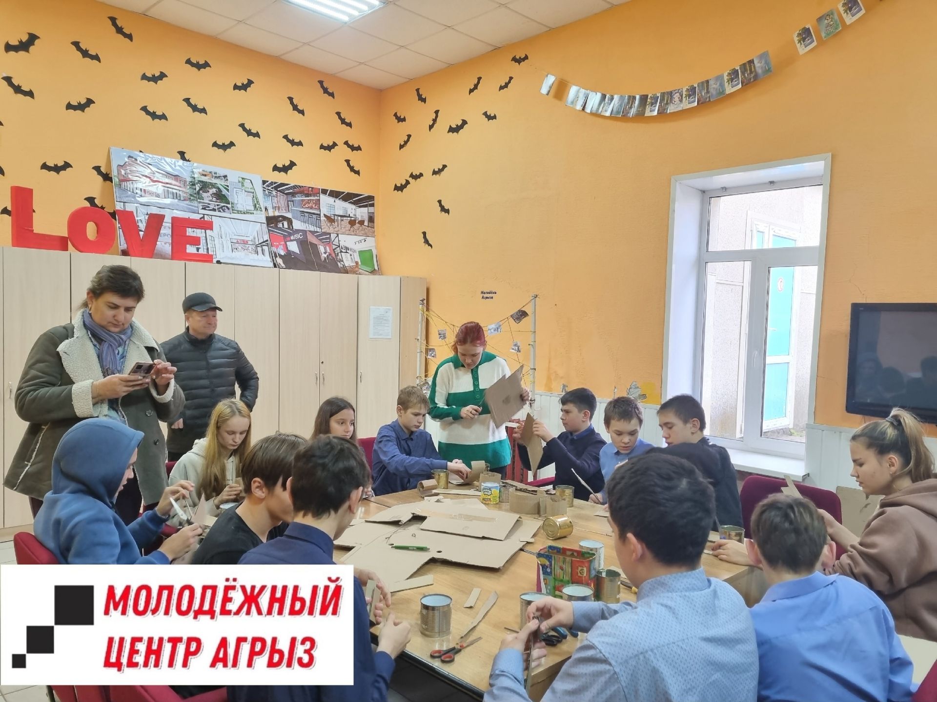 Воспитанники школы-интерната приняли участие в мастер-классе по изготовлению окопных свечей
