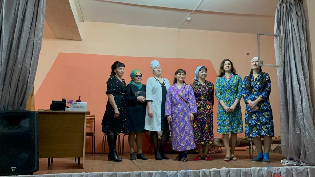 Иж-Бубый сәхнәсендә – “Әниләр һәм бәбиләр”