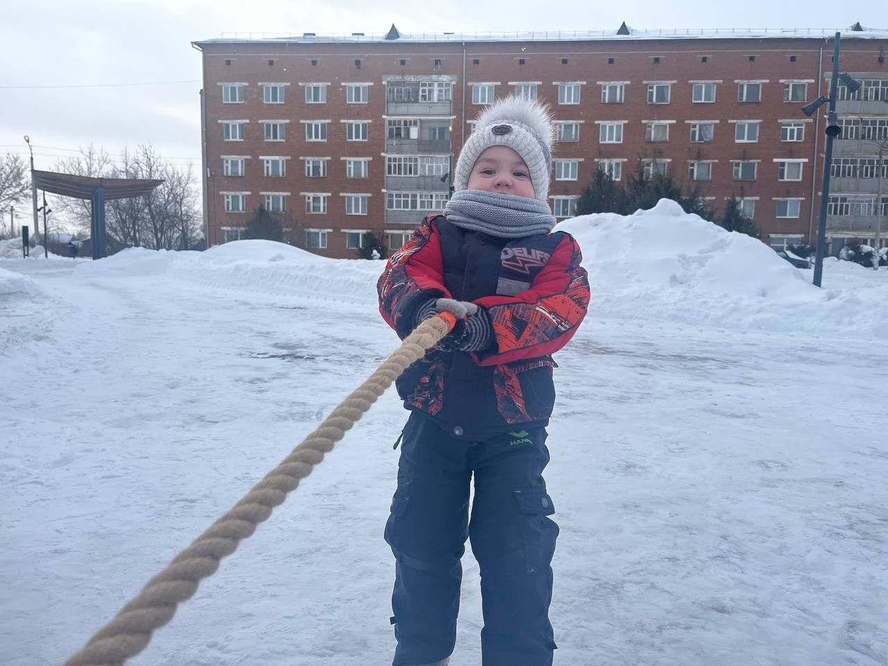 На Привокзальной площади Агрыза отметили Масленицу (ФОТО)