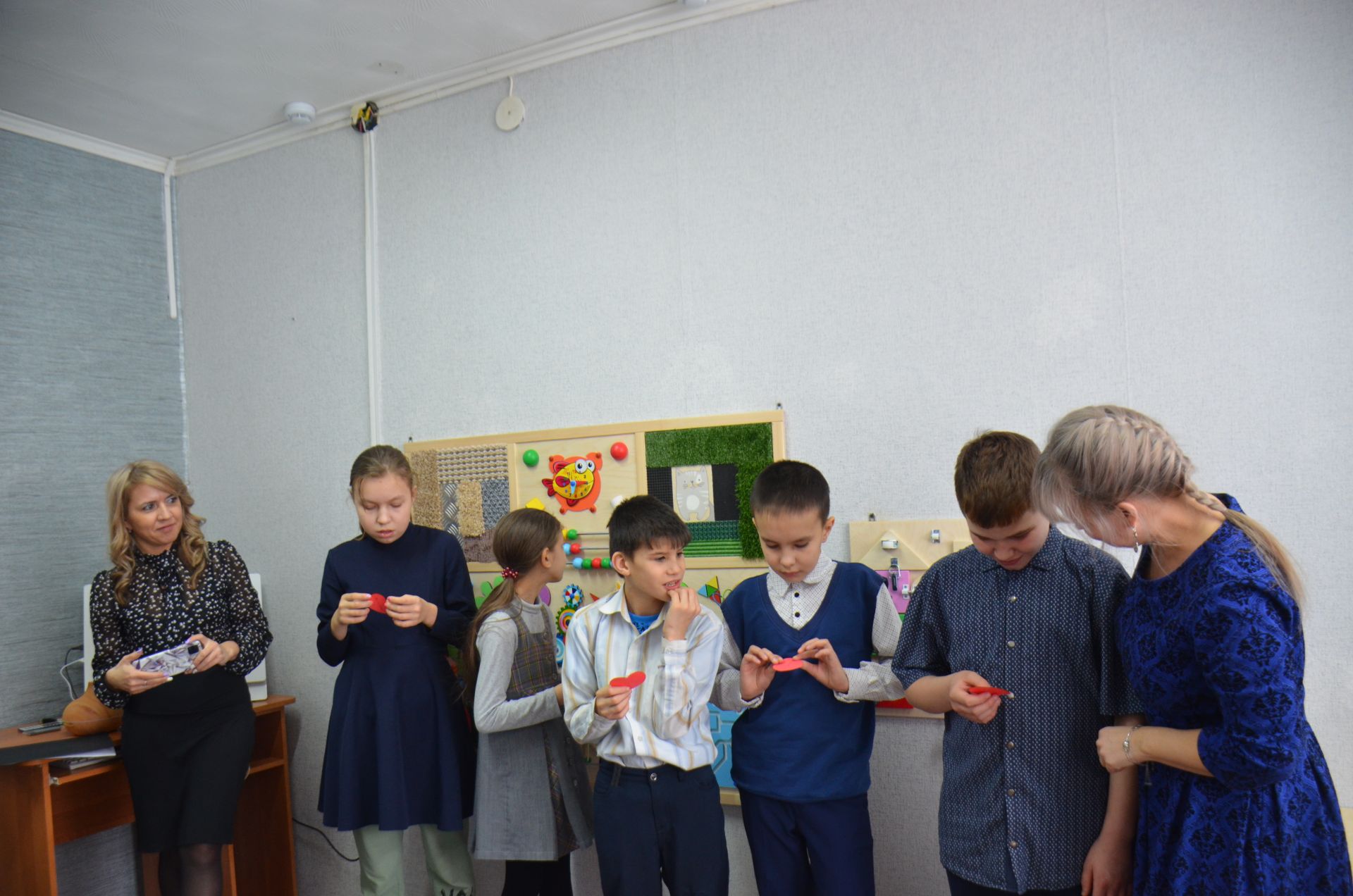 При агрызской детской библиотеке открылась сенсорная комната