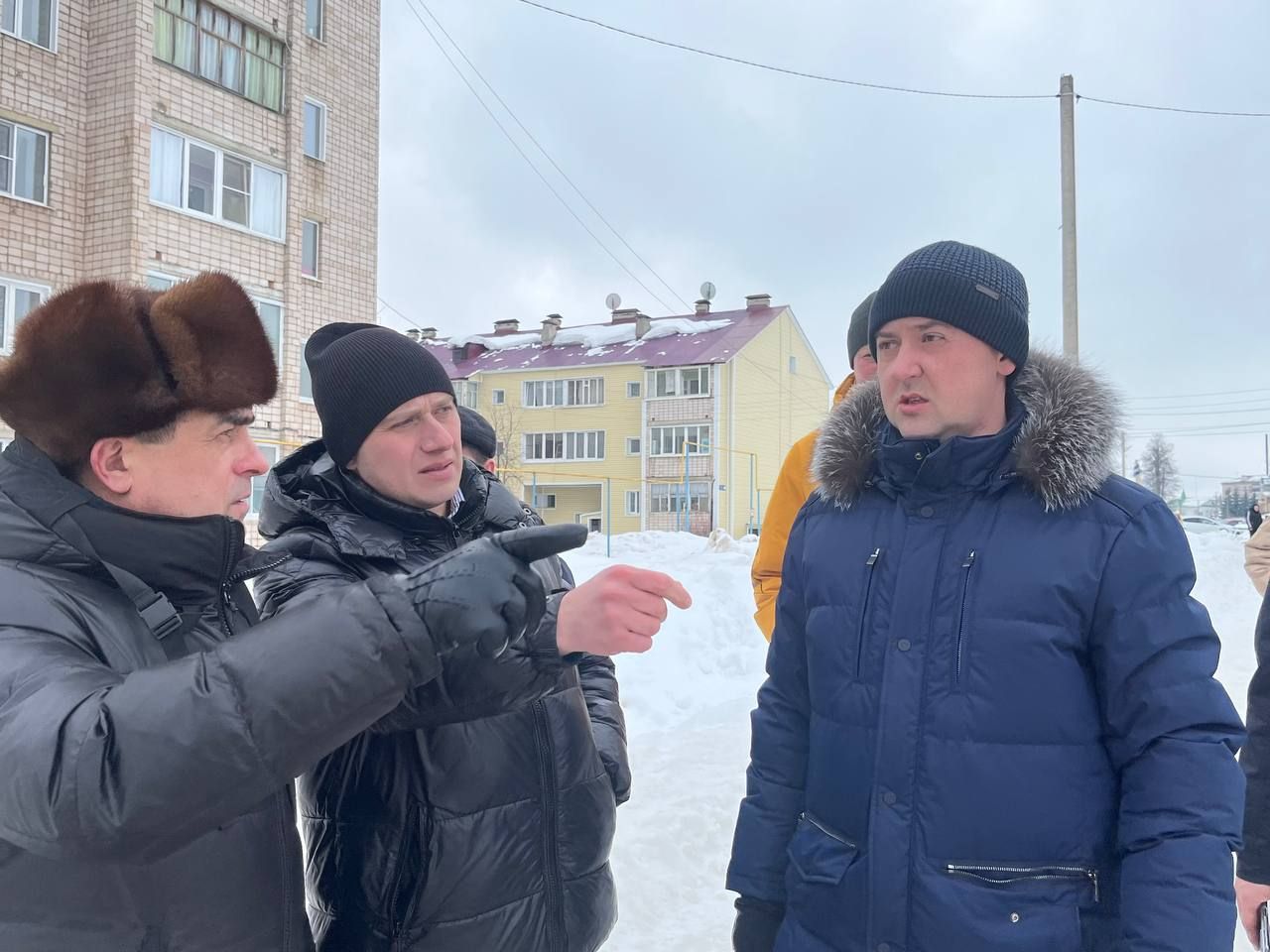 Ленар Нургаянов провел очередное пешее совещание по Агрызу