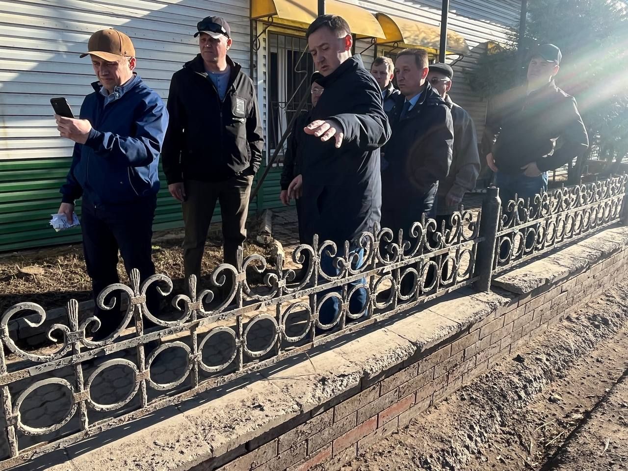 Ленар Нургаянов провел еще одно пешее совещание по Агрызу (ФОТОРЕПОРТАЖ)