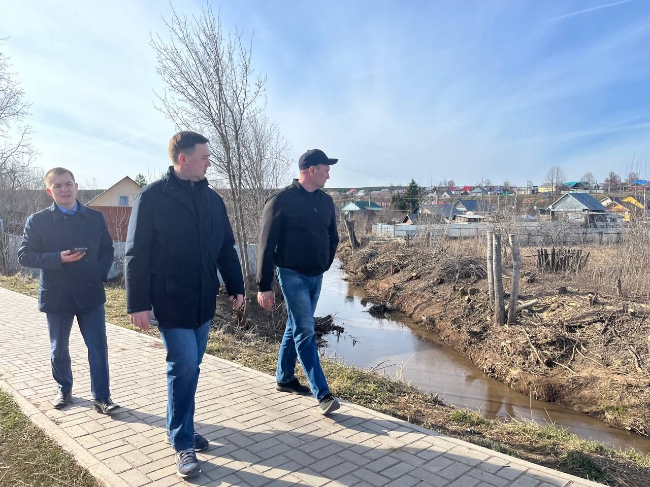 Ленар Нургаянов провел пешее совещание по нижней части Агрыза (ФОТОРЕПОРТАЖ)