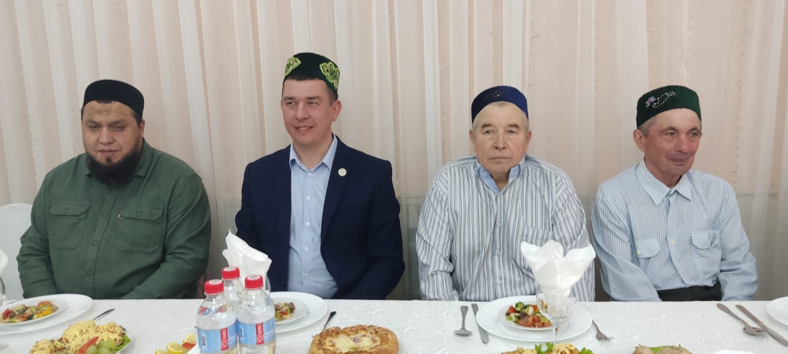 Район кулланучылар җәмгыяте ифтар мәҗлесе уздырды