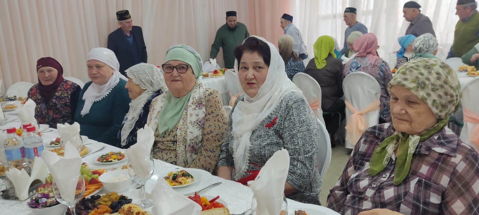 Район кулланучылар җәмгыяте ифтар мәҗлесе уздырды
