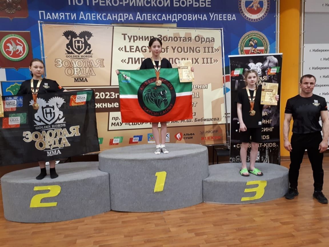 Агрызцы достойно показали себя в турнире по ММА Лига Молодых