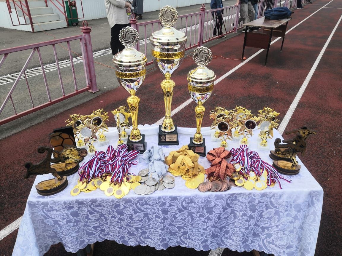 “Спутник“ командасы – беренче, икенче урыннарда