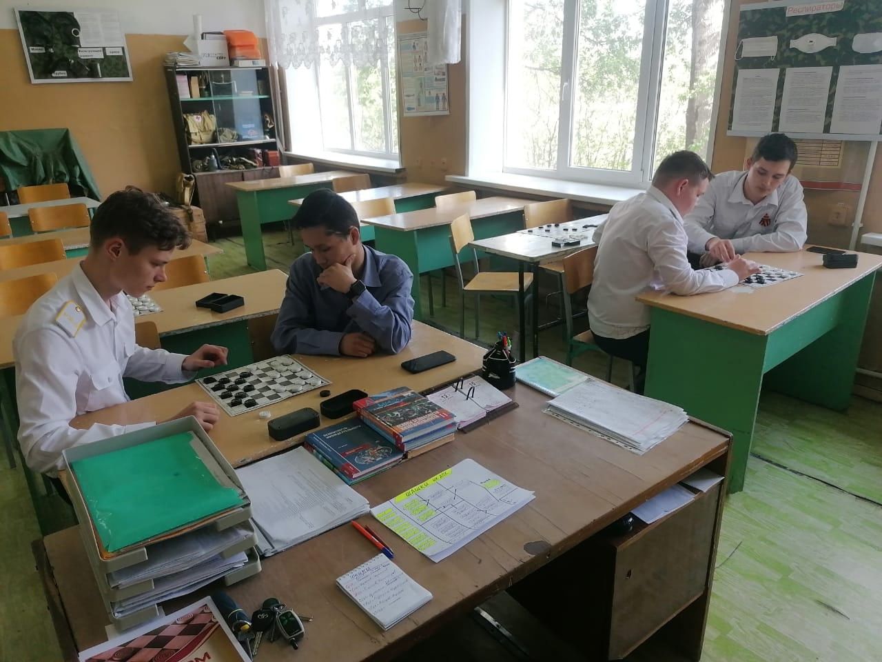 В колледже прошел турнир по шашкам в честь 78-ой годовщины Великой Победы
