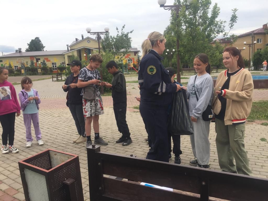 В парке «Яшьлек» прошла игра «У дорожных правил каникул нет»