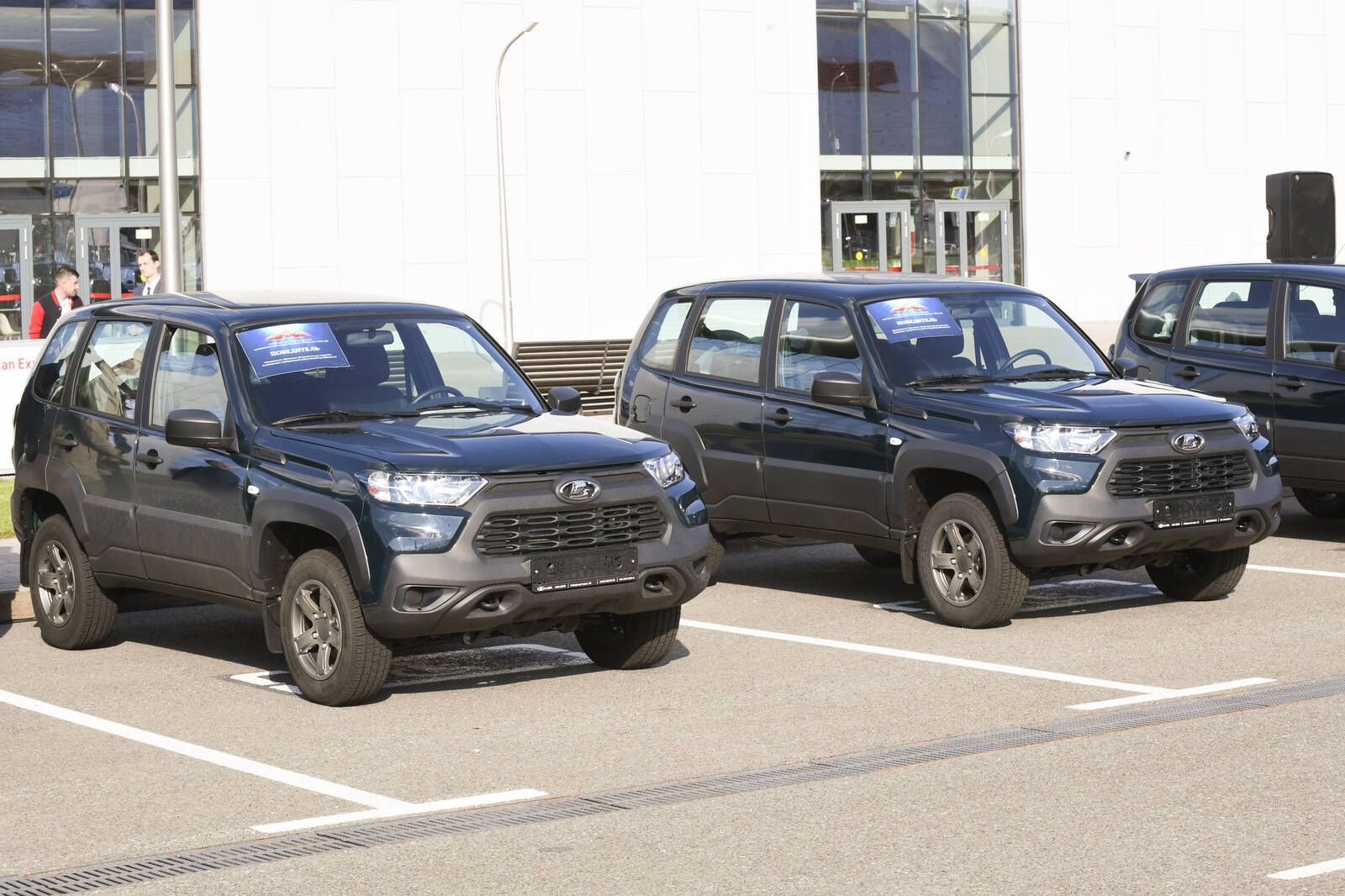 Двум сельским поселениям вручены новые автомобили