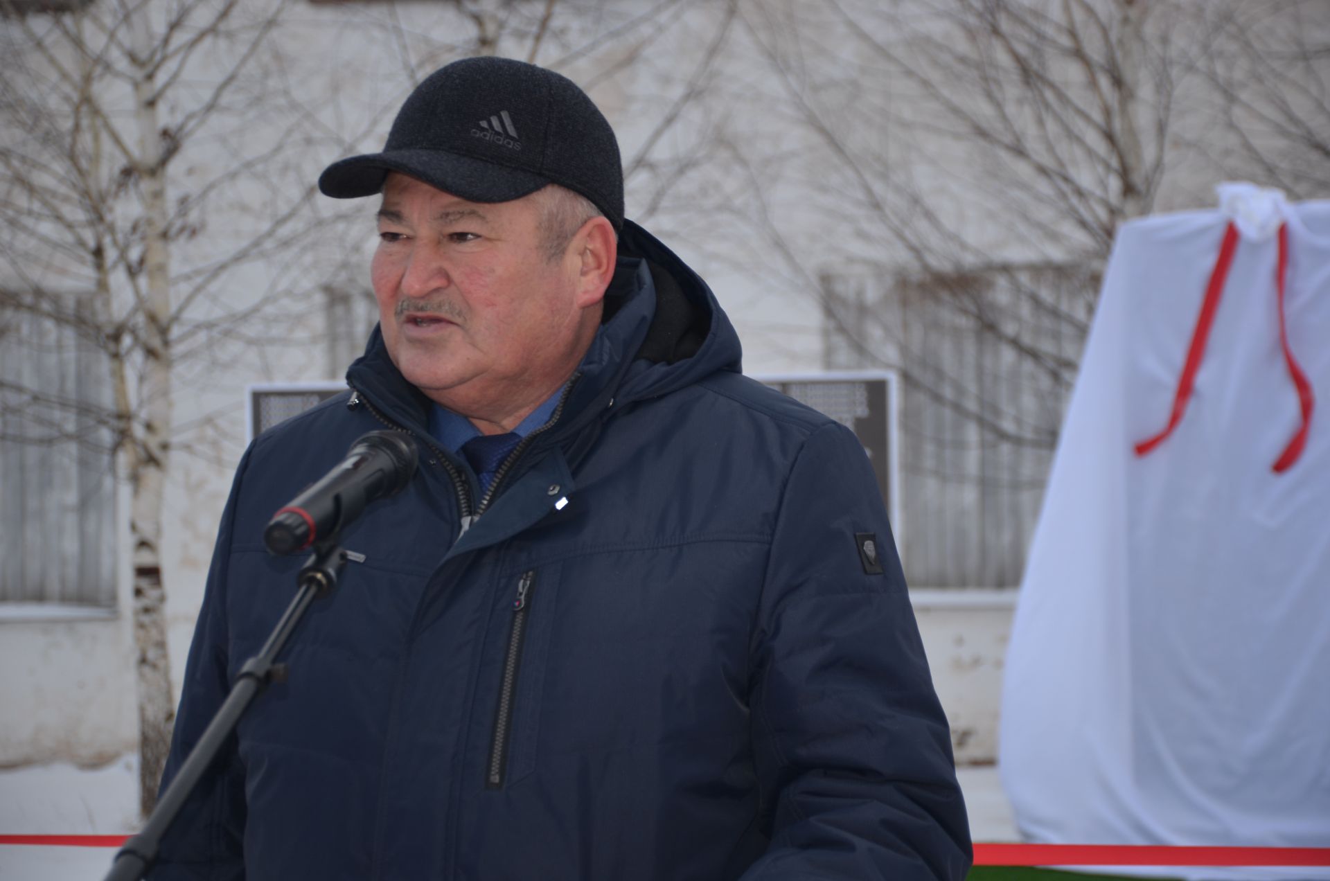 Девятерняда Бөек Ватан сугышында катнашучылар хөрмәтенә һәйкәл ачылды