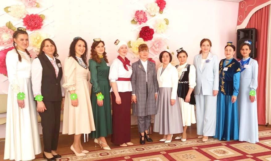 Сегодня педагоги защищают честь Агрызского района в Казани