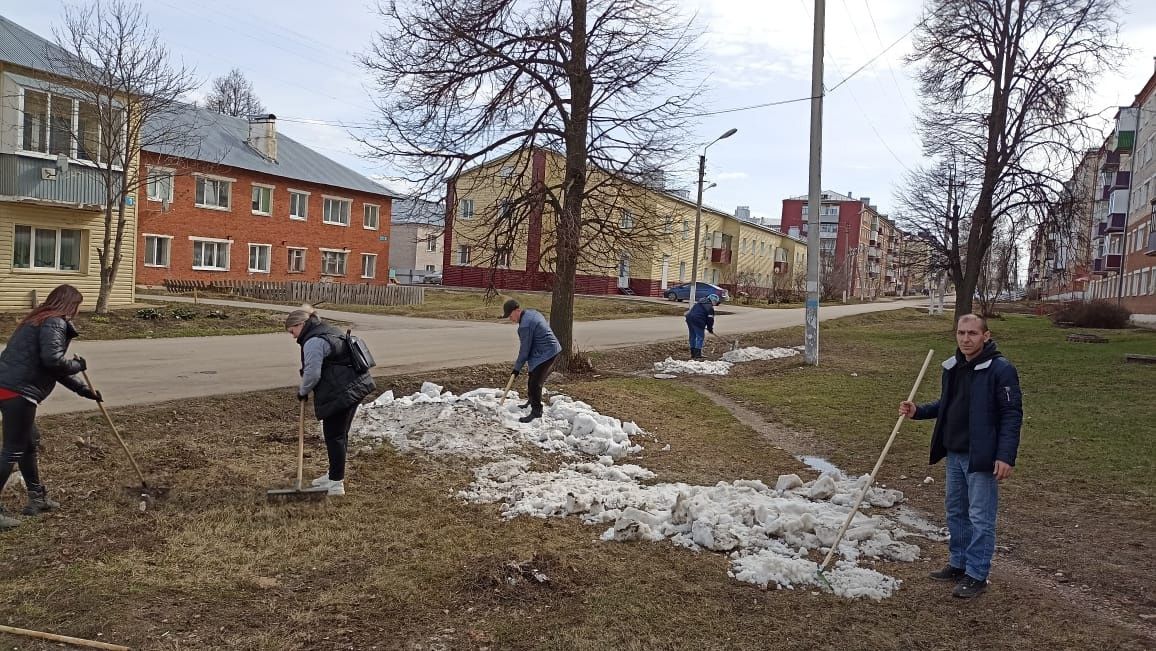 Ликвидированы несанкционированные свалки объемом 320м3: В Агрызе продолжается санитарный двухмесячник