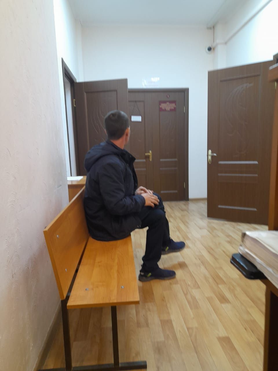 В Агрызе суд лишил мужчину водительского удостоверения
