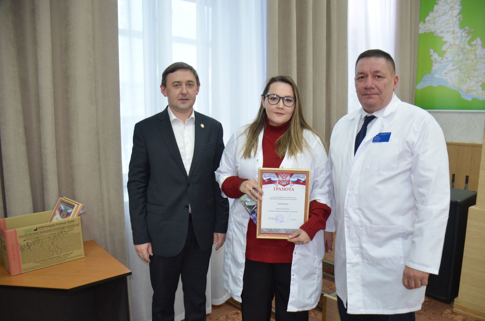 Медицинские работники Агрызского района отмечены за вклад в развитие здравоохранения