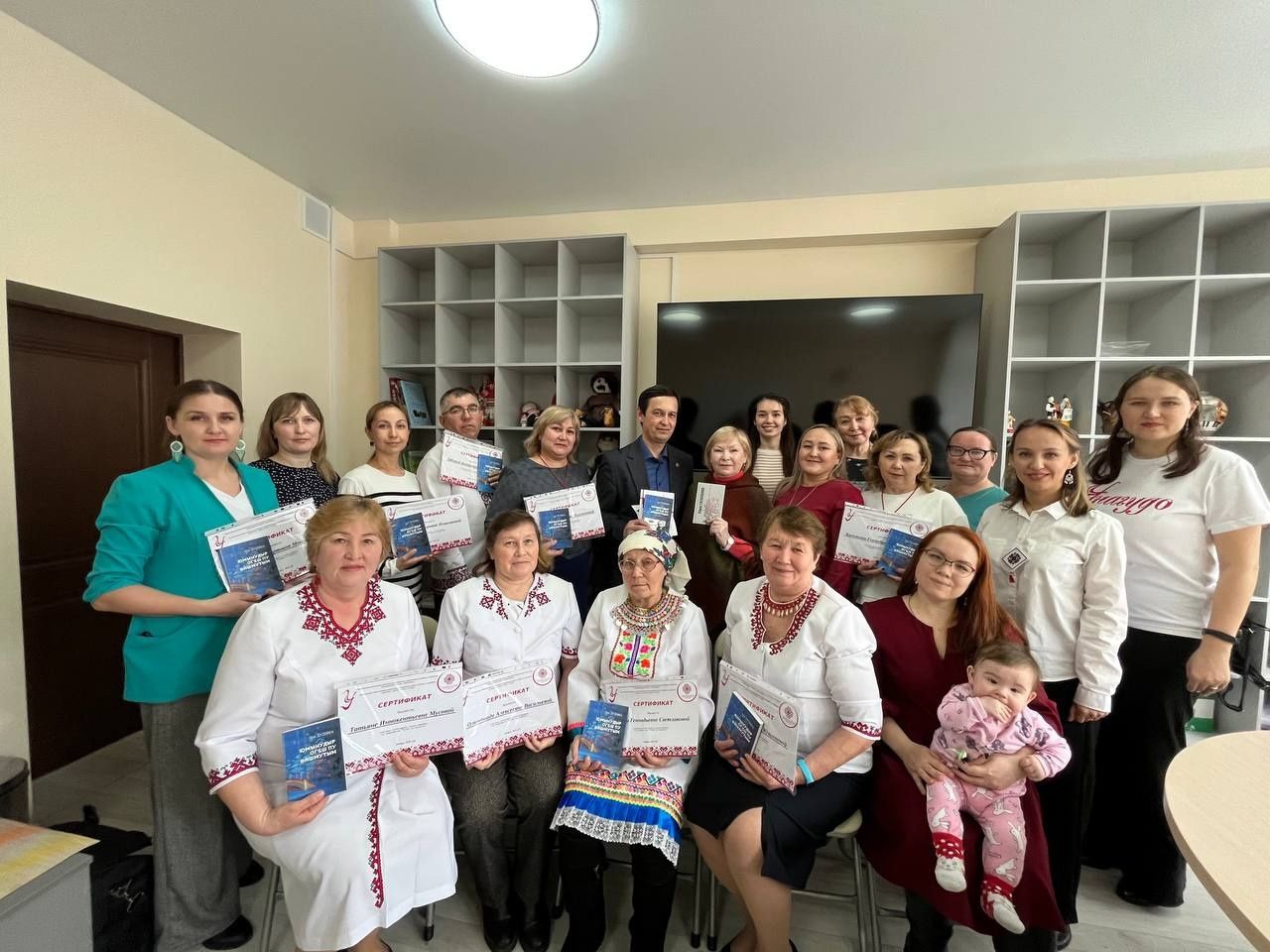 Делегация из Агрызского района приняла участие в масштабном празднике марийской литературы в Йошкар-Оле