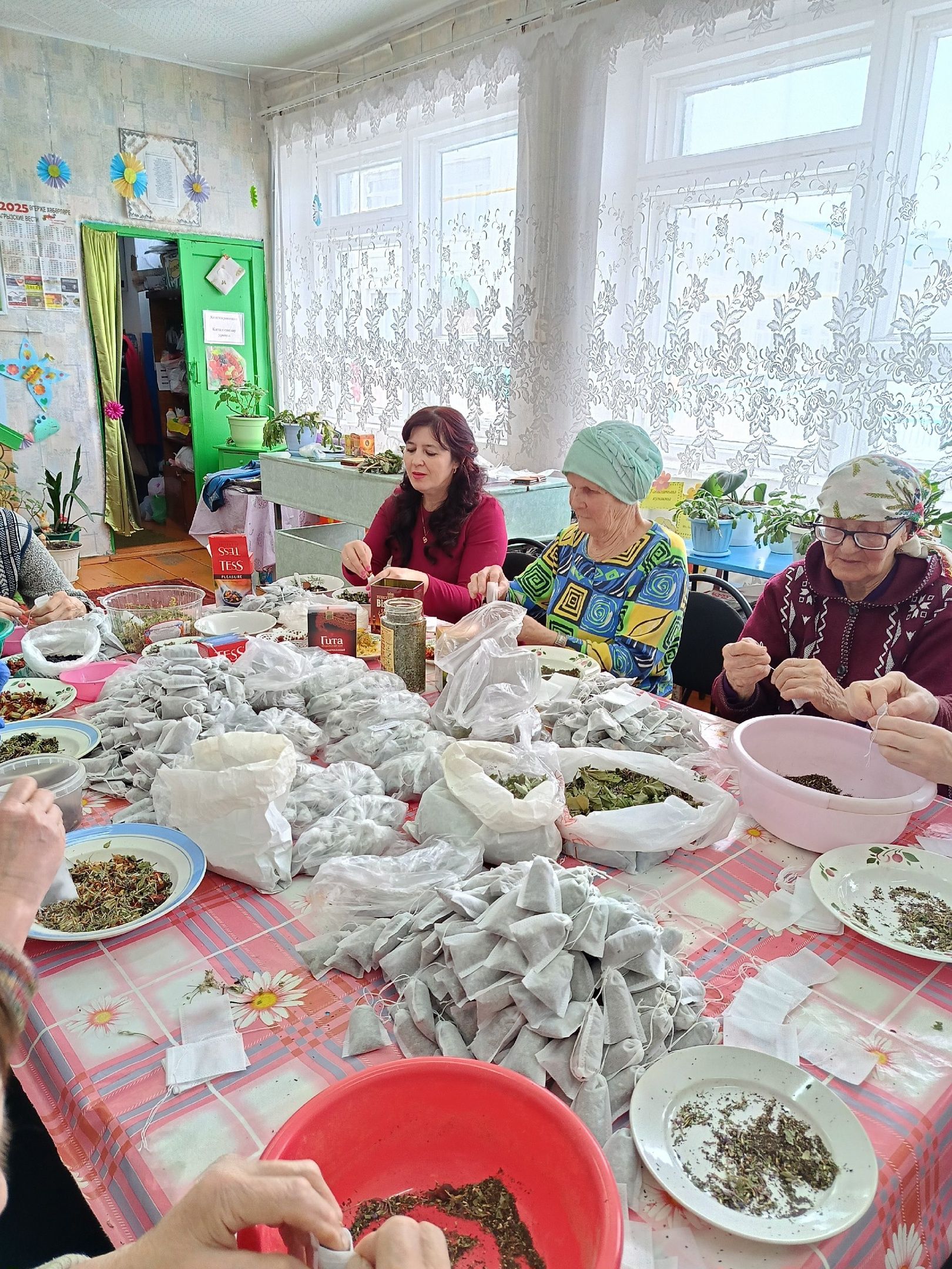 Иж-Бубый авылы халкы «Ярдәм янәшә» акциясенә кушылды