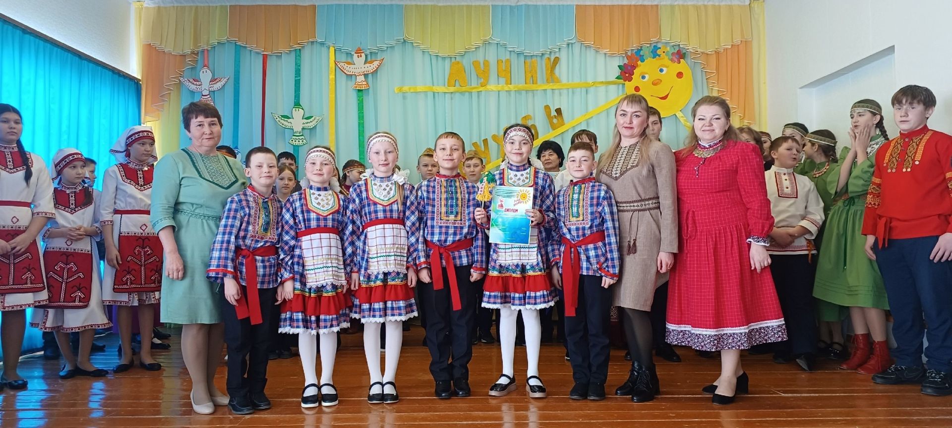 Ансамбль «Шундысиос» из Варклед-Бодьи выступил на фестивале «Лучик дружбы»