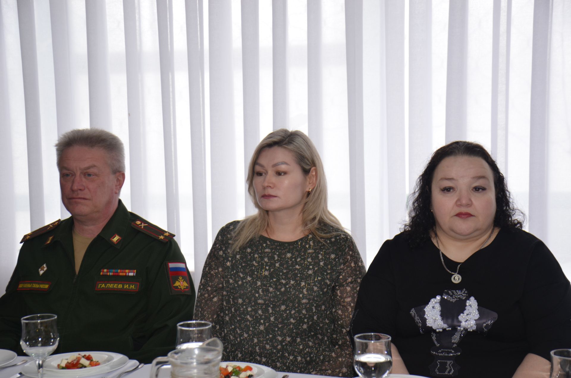 Глава Агрызского района Ленар Нургаянов встретился с мамами и женами участников специальной военной операции
