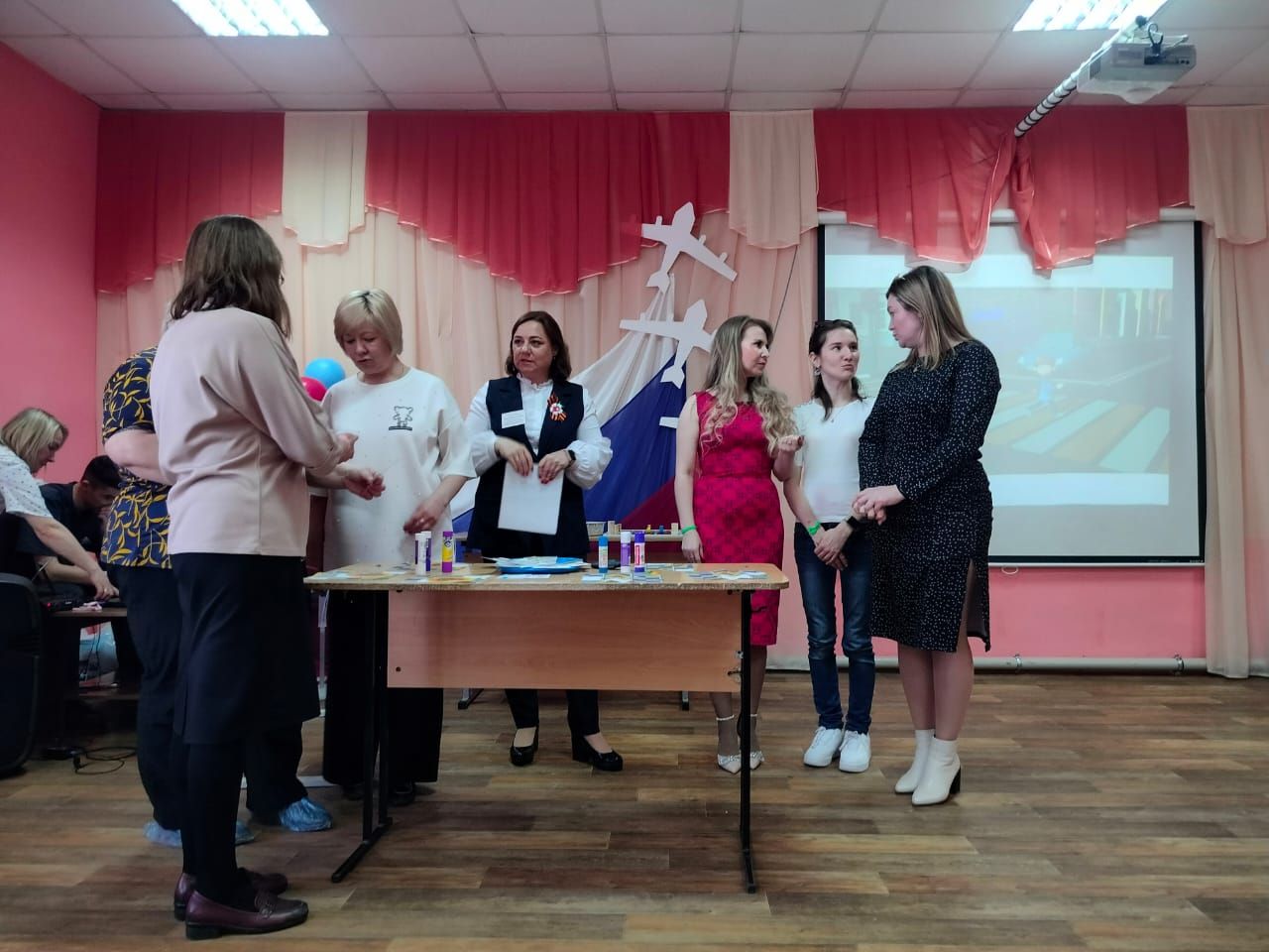 В гимназии №1 Агрыза назвали имена педагогов, которые учат детей безопасному поведению на дорогах