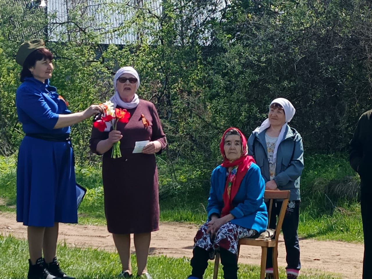 В Мадьяре открыли мемориальную доску в честь участников Великой Отечественной войны