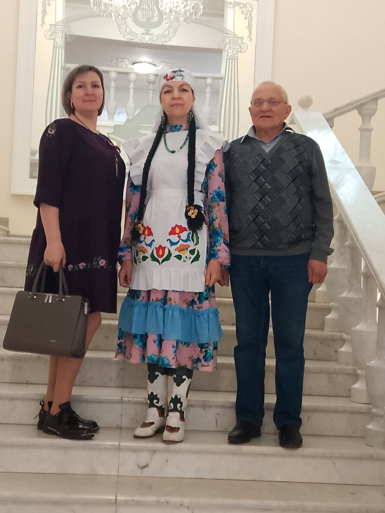 Стоматолог из Агрызской ЦРБ покорила сцену гала-концерта «Балкыш – Сияние»