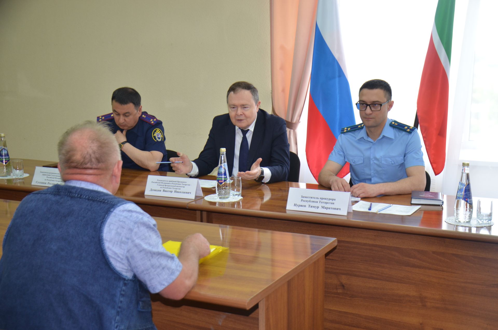 Главный федеральный инспектор по РТ Виктор Демидов провел прием граждан в Агрызе
