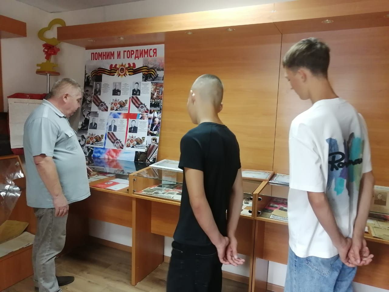 В Агрызском ОМВД прошел день открытых дверей для будущих защитников Отечества