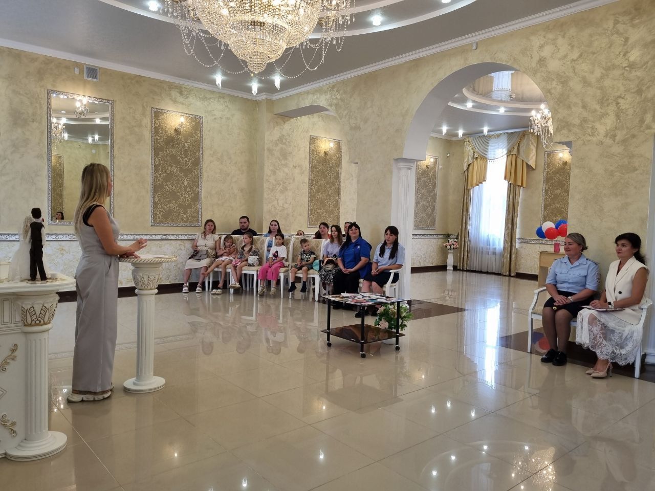 В отделе ЗАГС Агрызского района прошла встреча с будущими мамами