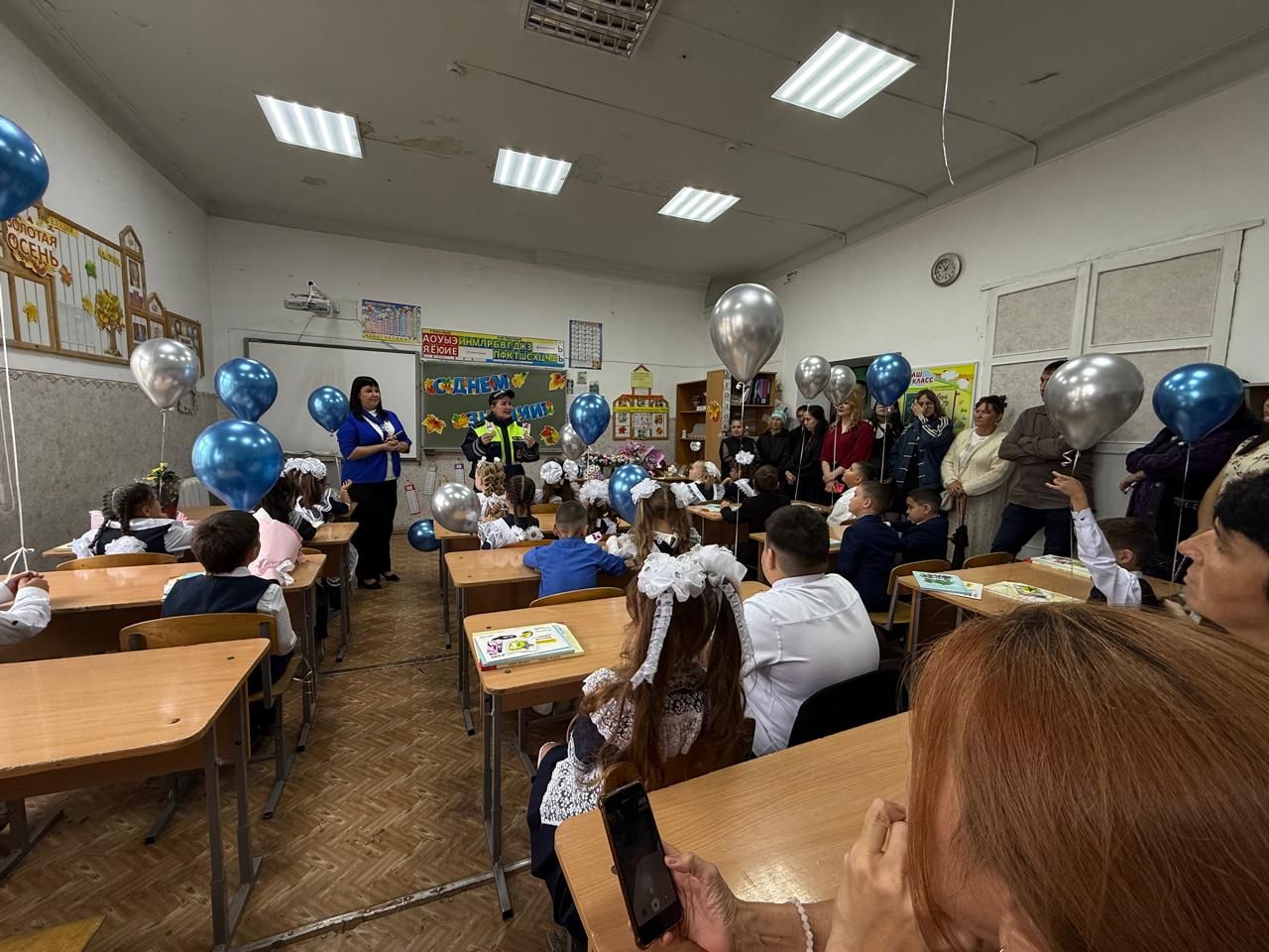 За безопасность на дороге: в гимназии №1 прошла профилактическая беседа с первоклассниками