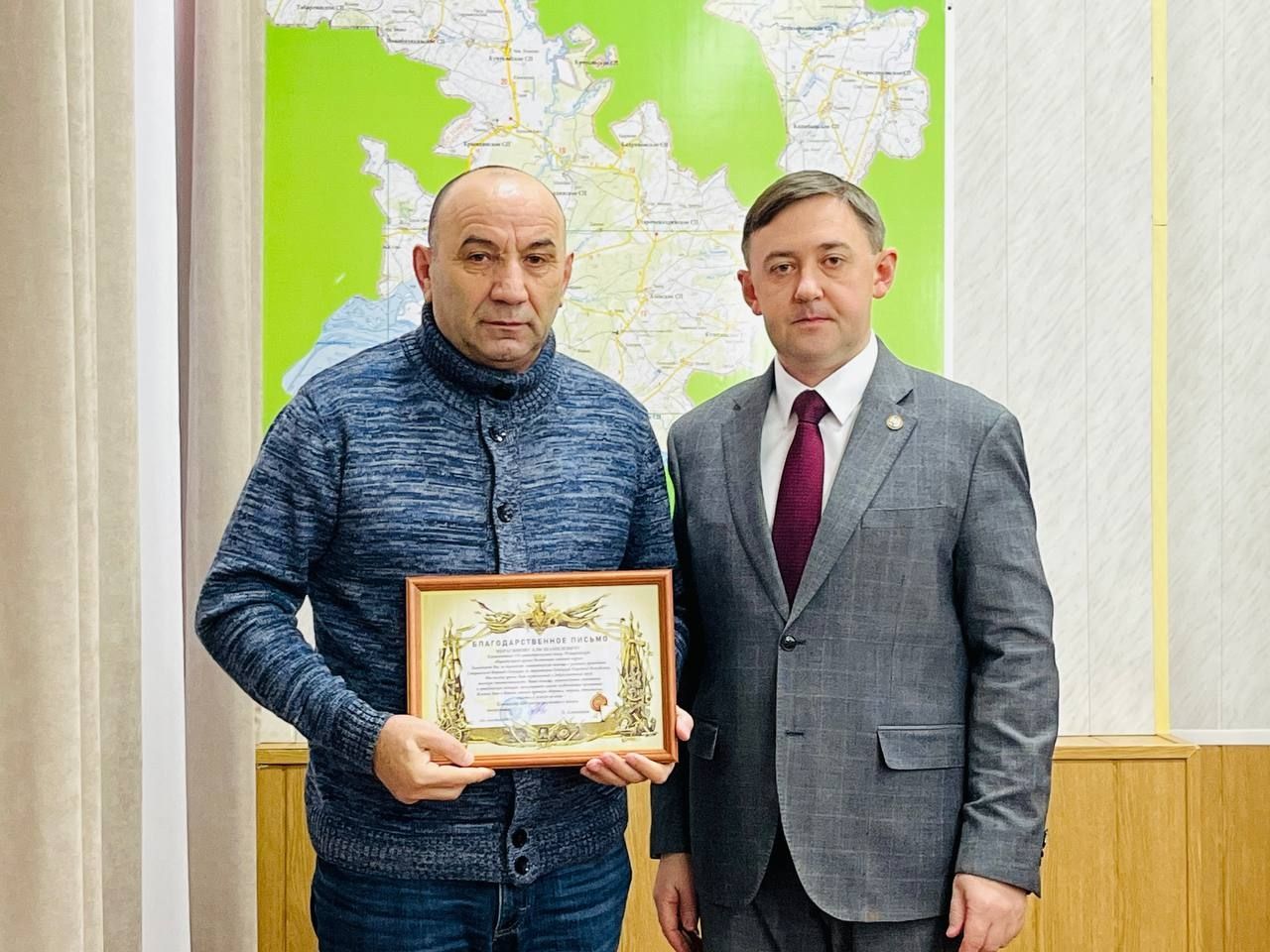 Во благо Родины и района: в Агрызе наградили тех, кто помогает фронту и развивает будущее