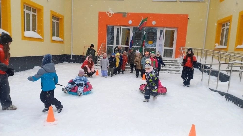 В Агрызе отметили Международный день зимних спорта «Весёлыми стартами»