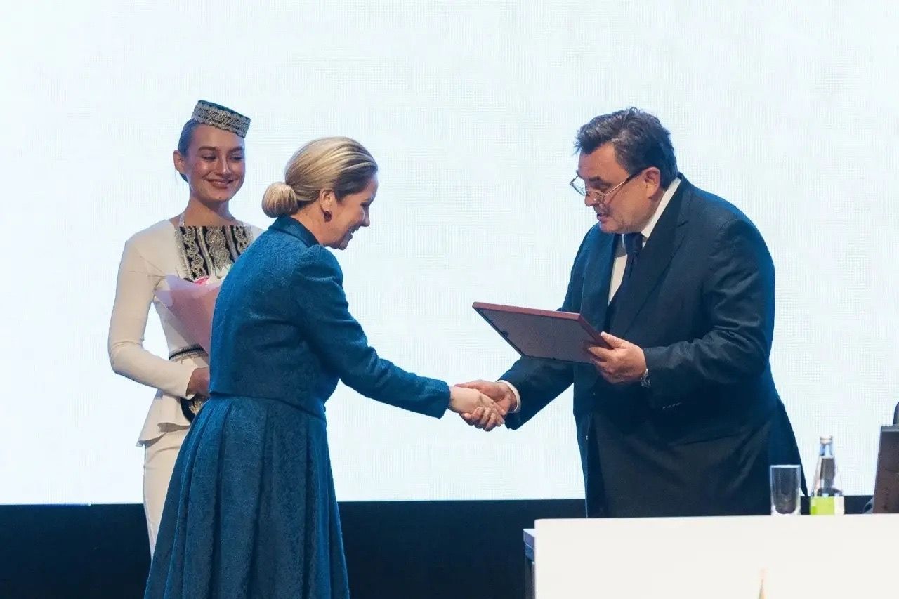 Начальник Управления ЗАГС Татарстана Эльвира Ахметова удостоена золотой медали Минюста России