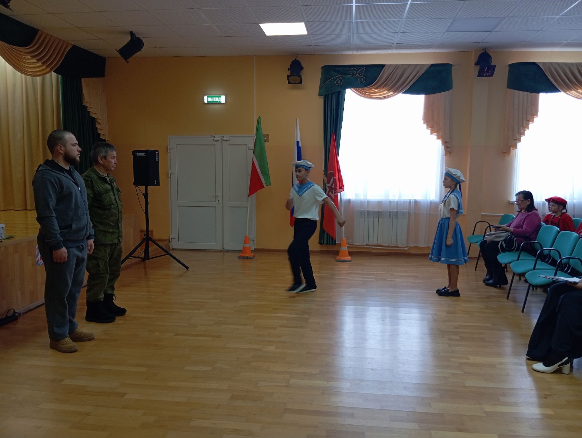 В Агрызе состоялась военно-спортивная игра «Юнармейские старты»