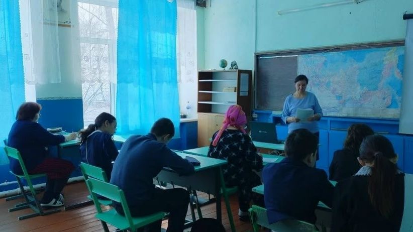 В Девятернинской школе имени Лябиба Айтуганова прошёл диктант в рамках акции «Россия — семья семей»