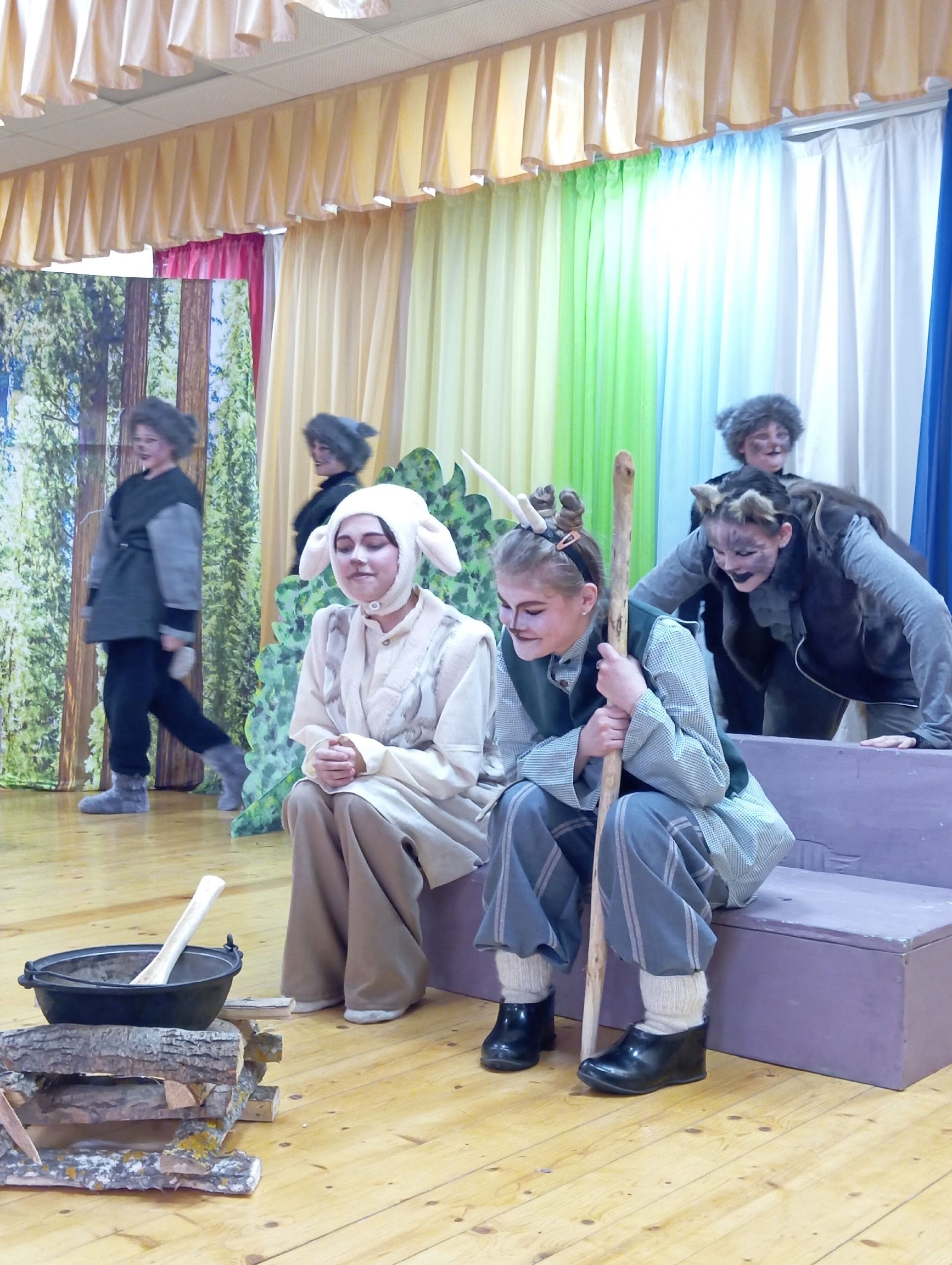 В ДДТ «Радуга талантов» состоялся финальный этап конкурса «Театр без границ»