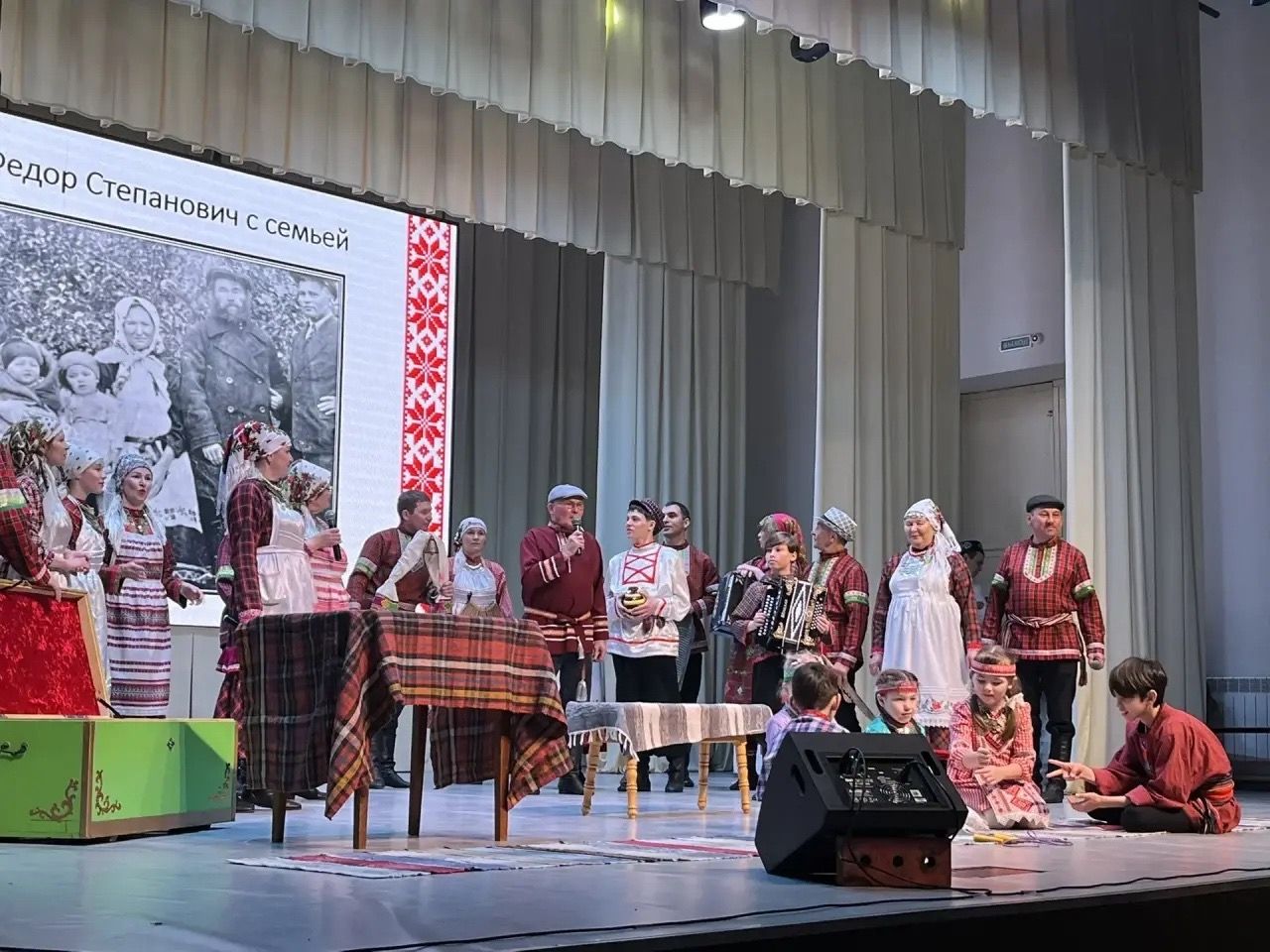 В Кукморе проходит зональный этап фестиваля родословной «Эхо веков»