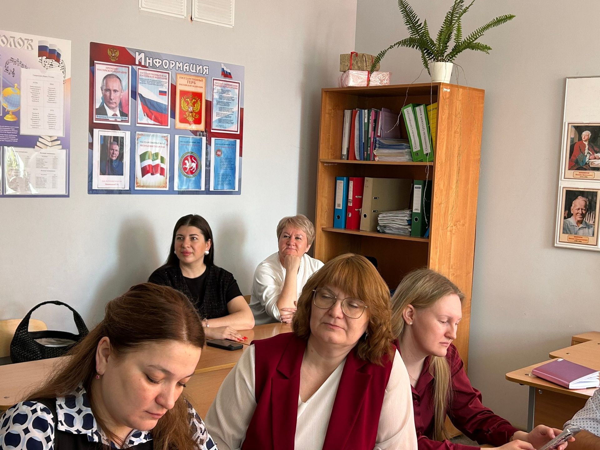В школе № 2 проведена встреча с помощником прокурора Агрызского района