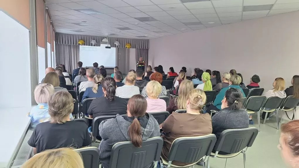В школе №4 Агрыза прошло родительское собрание по безопасности детей на дорогах