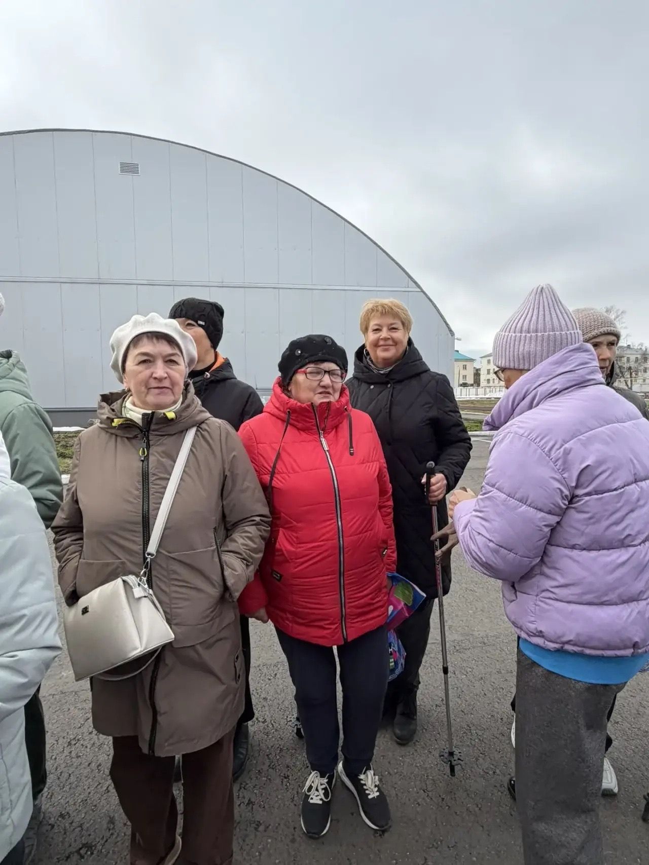 На стадионе Агрыза прошла оздоровительная акция «10 000 шагов к жизни вместе»