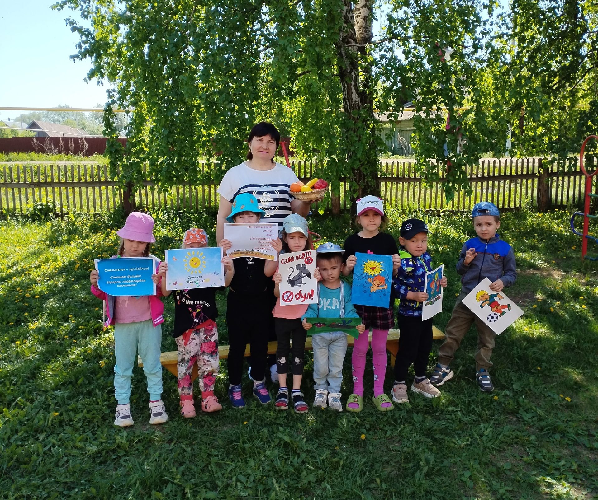 Нәниләр белән сәламәтлек турында әңгәмә үткәрелде