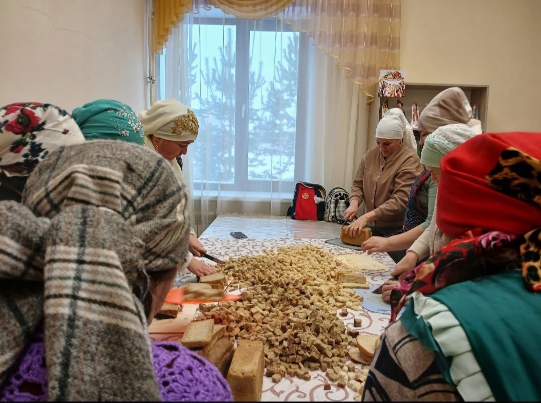 Участники объединения «Су юлы» приготовили гуманитарную помощь для военнослужащих