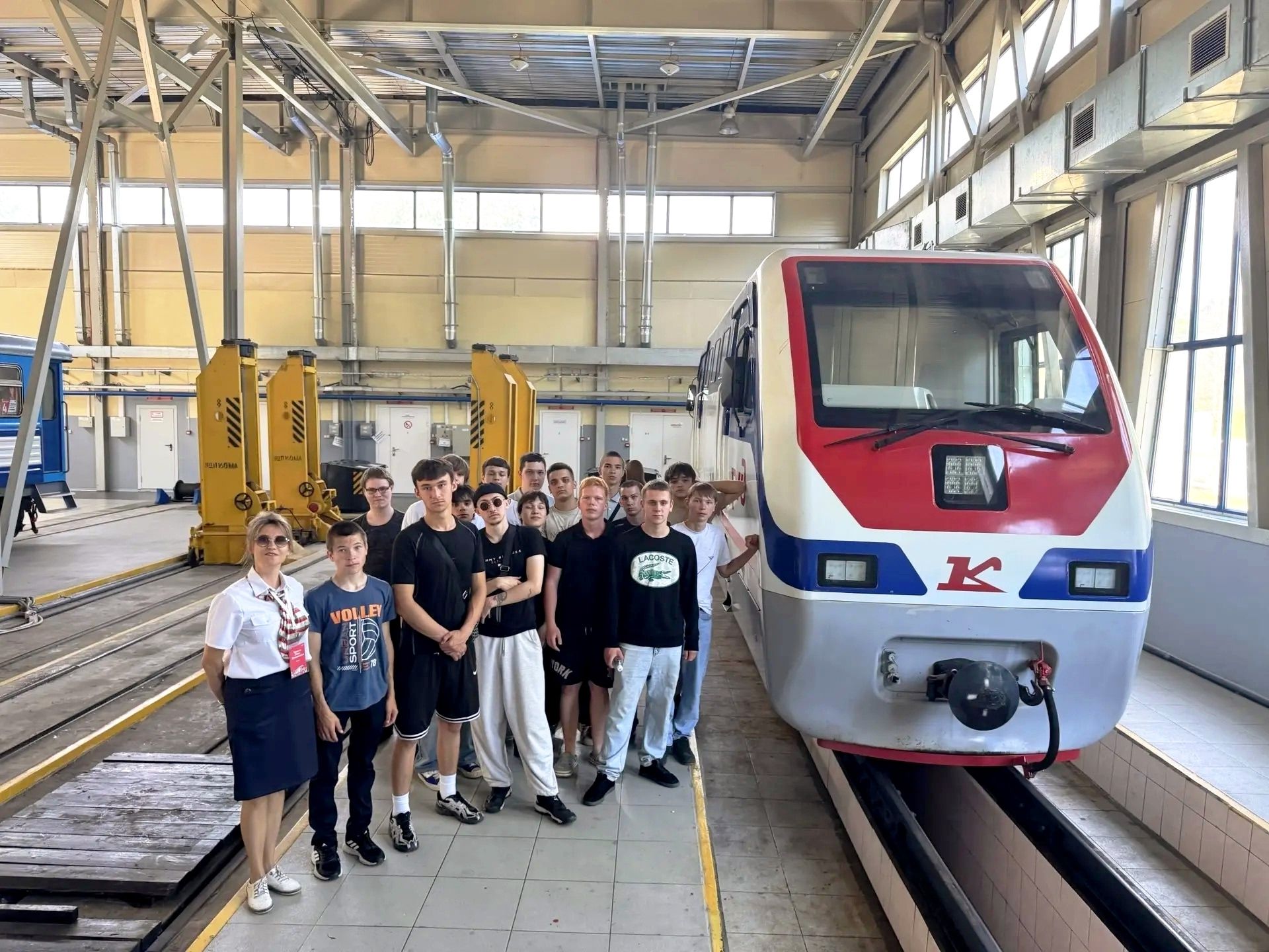 Студенты из Агрыза посетили Казанскую детскую железную дорогу